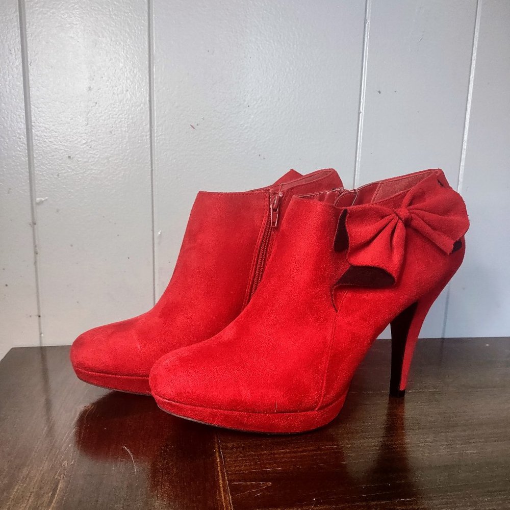 MPO Red Suede High Heel Shoe with Bow Design